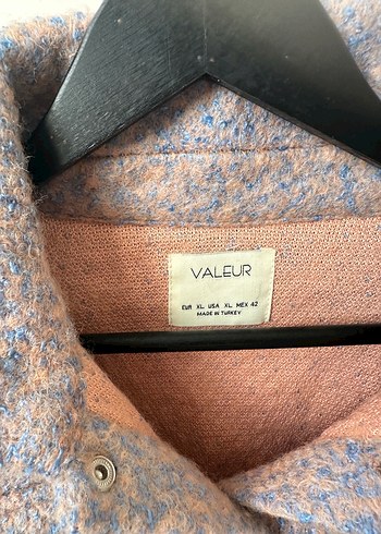 Düğmeli, bağlama desenli kahverengi yün ceket - Görsel 3