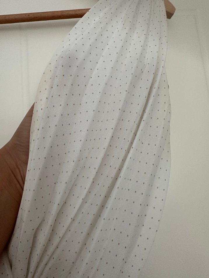 Beyaz Keten V Yaka Uzun Elbise - Görsel 4