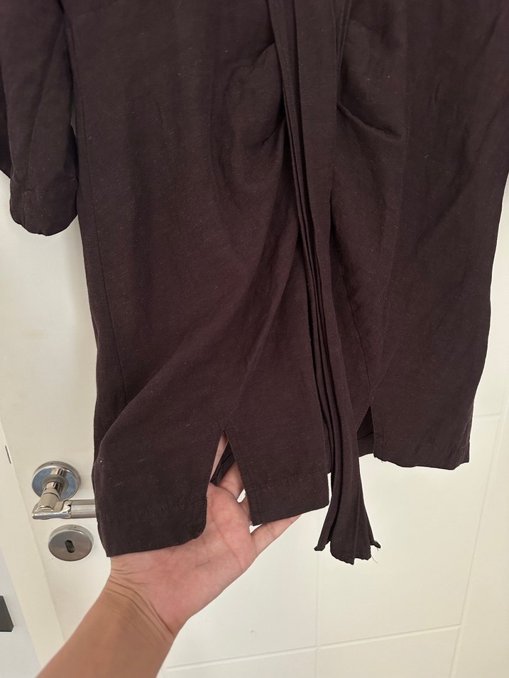 V Yaka Kahverengi Midi Hemşirelik Sabahlığı - Görsel 4