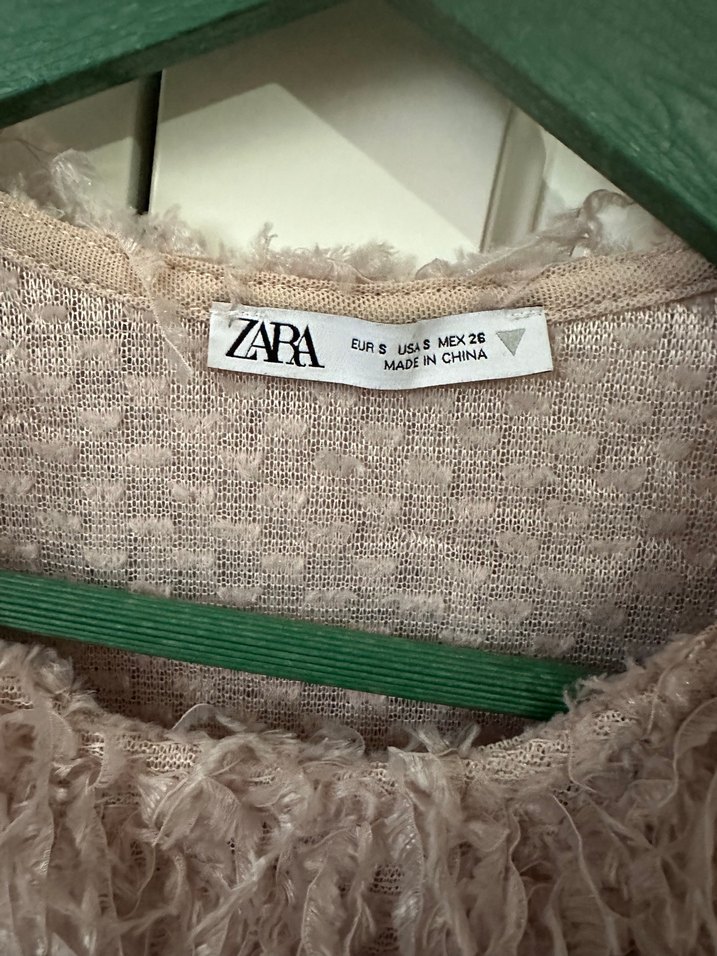 Tüylü Detaylı Bej Kadın Kazak - Görsel 4