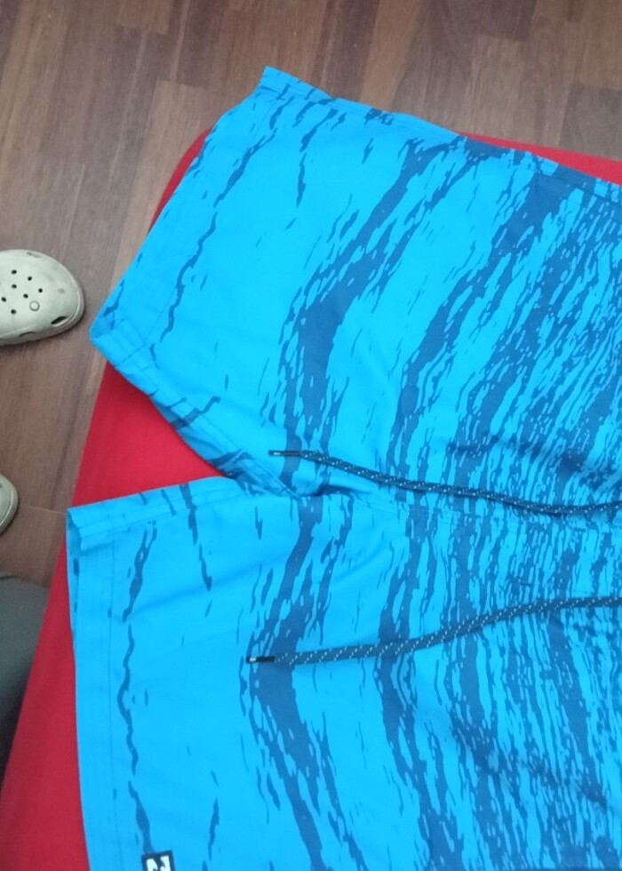 Acil satılık deniz şortu - Görsel 2