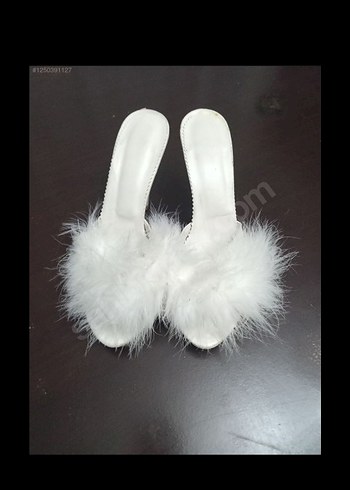 Beyaz Tüylü Bohem Stiletto Terlik - Görsel 2