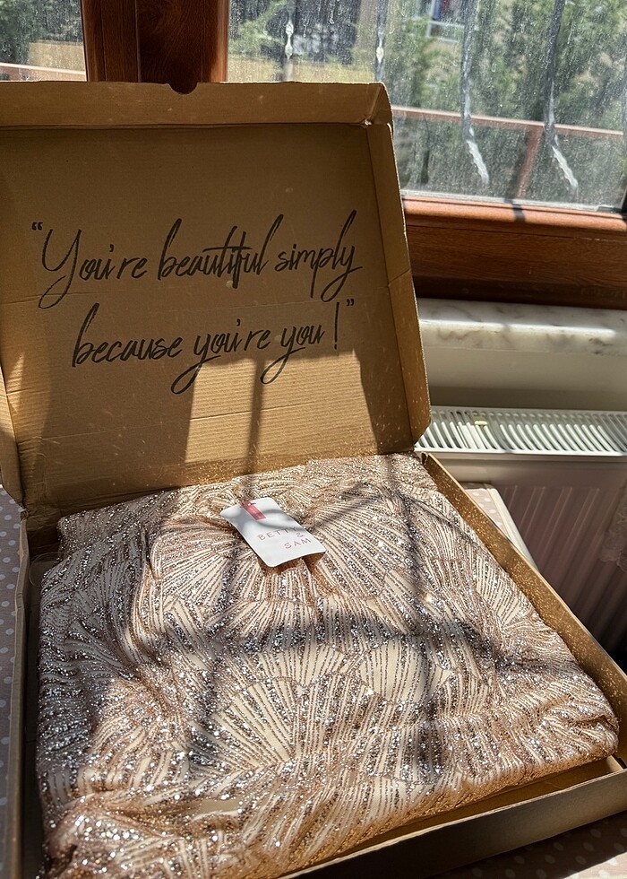 Betty and Sam dore payetli midi söz nişan elbisesi - Görsel 3