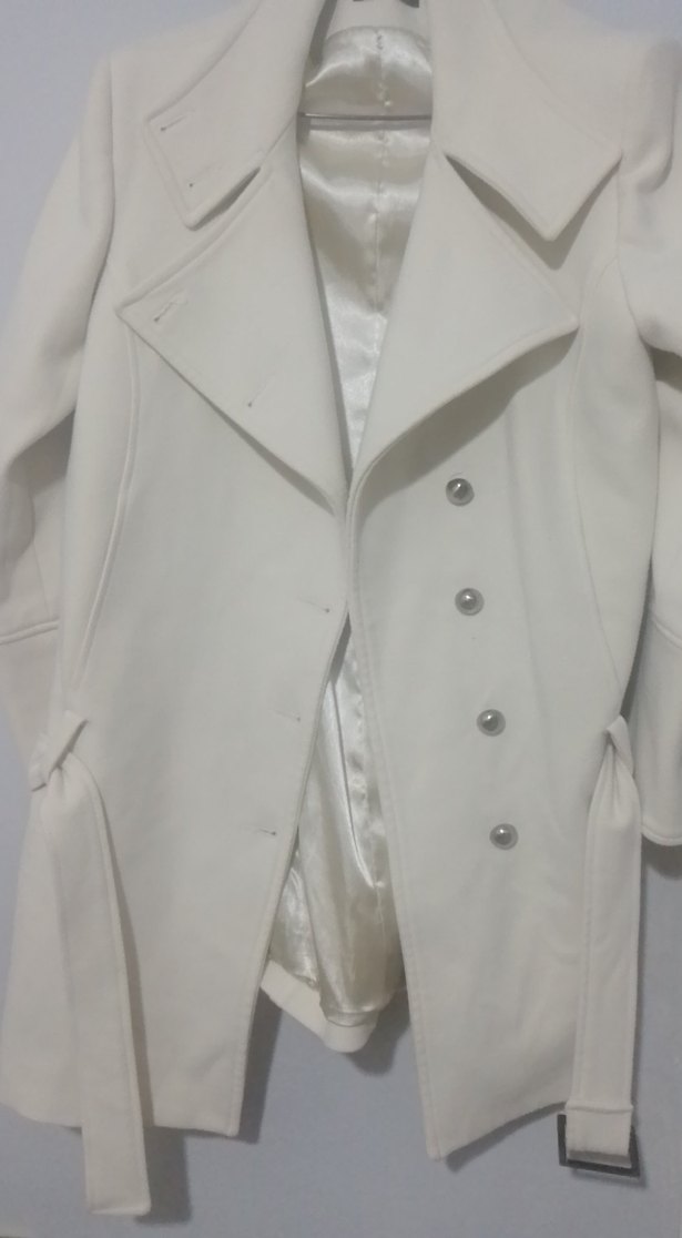 Düğmeli krem kaşe Kadın Kaban - Görsel 2