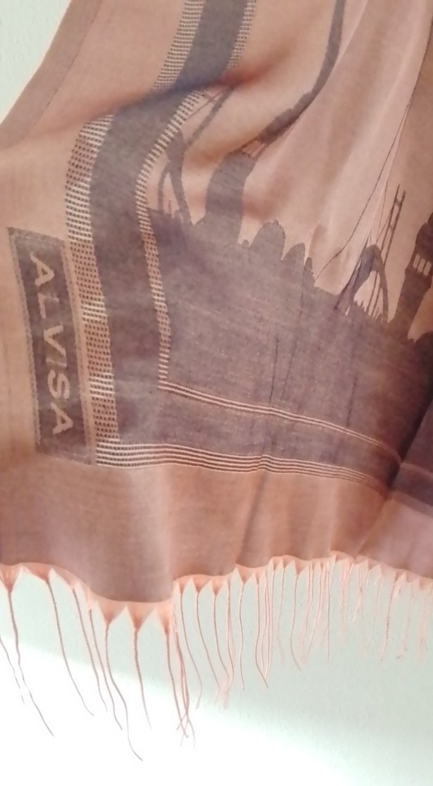 Pembe Puantiyeli Kadın Şal - Görsel 3