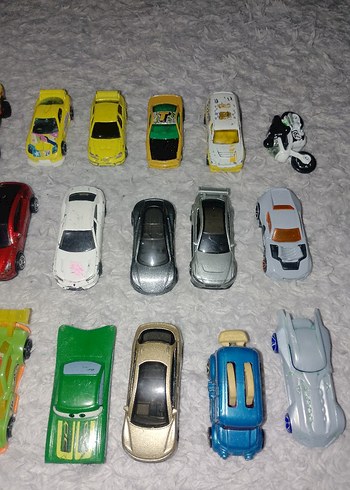 Beden Renk Hot Wheels Arabalar