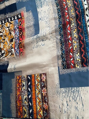 Beden lacivert Renk Levidor ipek eşarp