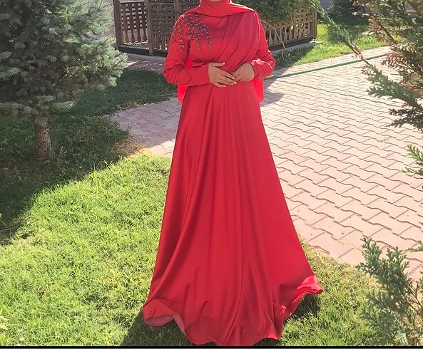 Kırmızı abiye