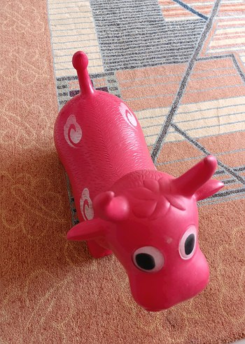 Pembe Renkli Şişme Oyuncak İnek