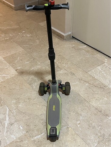  Beden yeşil Renk Voit 3 tekerlekli skooter