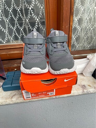 Nike ayakkabı