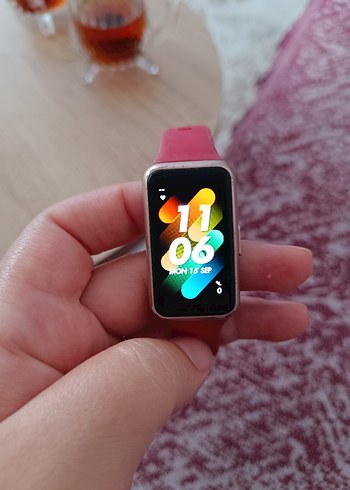 Huawei Kırmızı Renkli Akıllı Saat