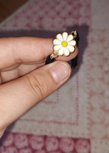 Beyaz Çiçekli Boncuklu Kadın El Zinciri - Görsel 2