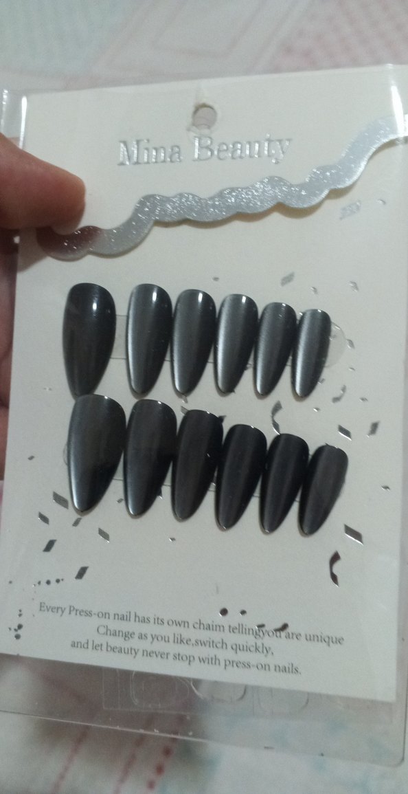 Siyah parlak Takma Tırnak Seti MinaBeauty - Görsel 2