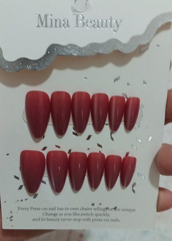 Pastel Kırmızı Tırnak Süsleri - Görsel 2