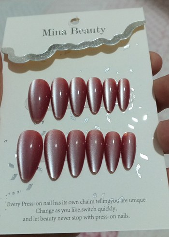 Pastel Kırmızı Tırnak Süsleri - Görsel 3