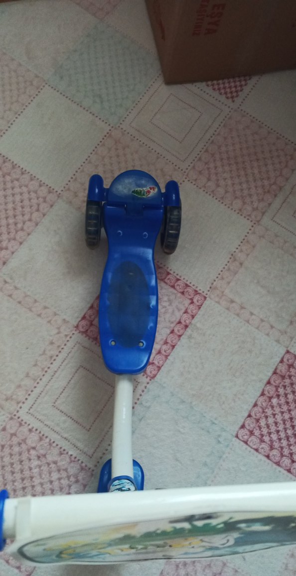 Renkli Mavi Çocuk Scooter'ı - Görsel 2