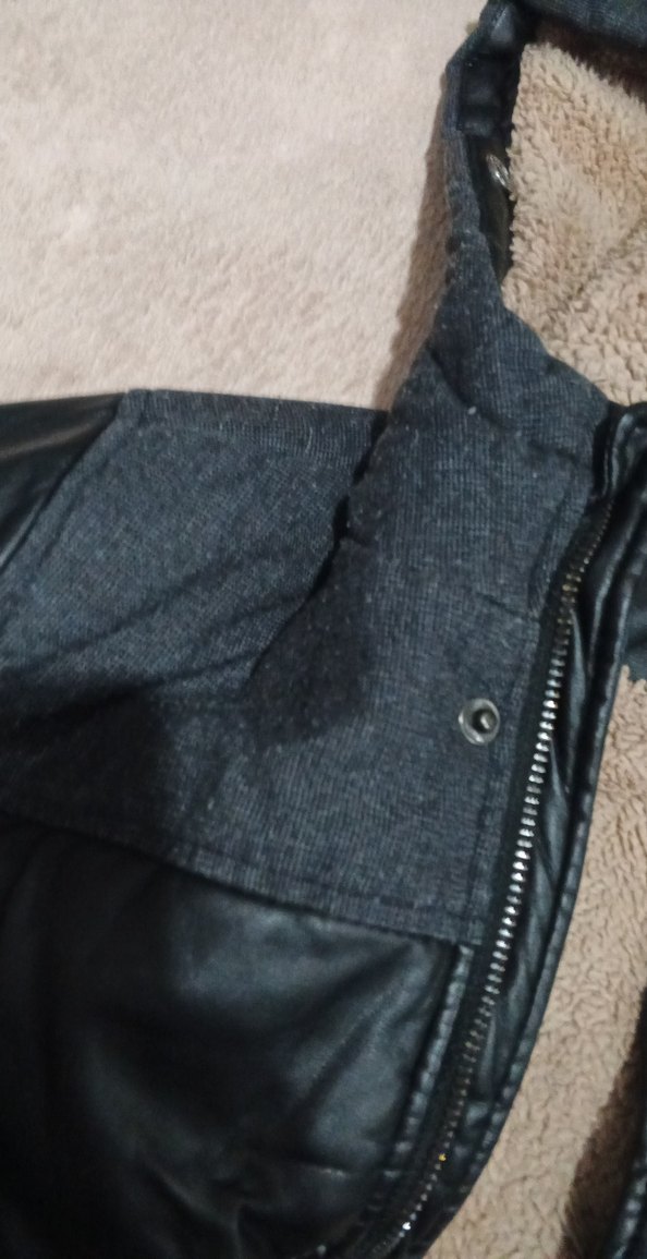 Erkek Çocuk Siyah Deri Fermuarlı Ceket - Görsel 4