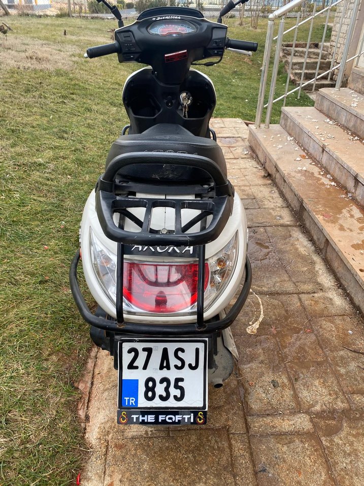 Beyaz Leopar Desenli Kabartmalı Motosiklet fiyat sorunuz - Görsel 5