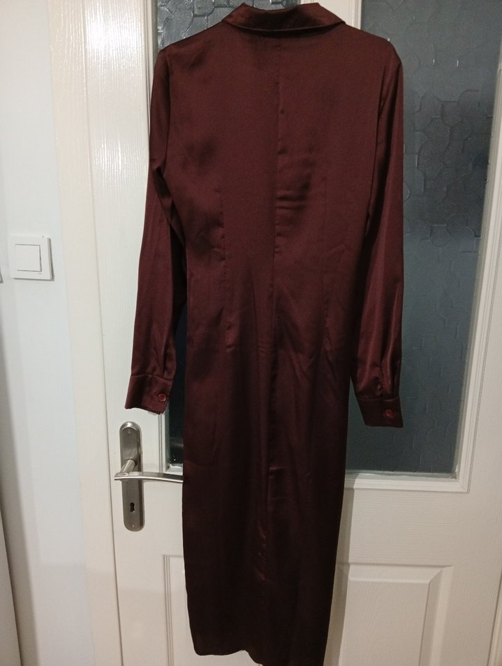 Bordo Uzun Kollu Düğmeli Saten Elbise - Görsel 4