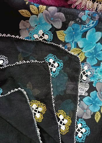 Dantel Detaylı Parlak Kırmızı Bohem Kadın Şal - Görsel 3