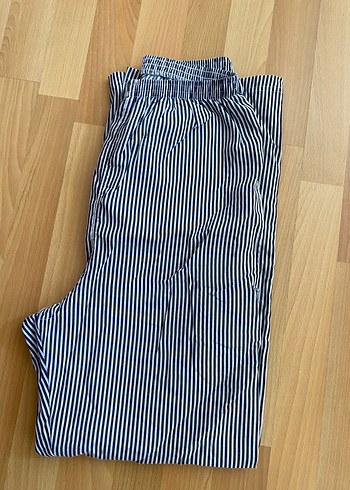 Mavi Çizgili Pilili Kadın Kumaş Pantolon
