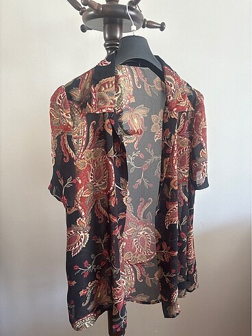 Desenli şifon gömlek - Görsel 3