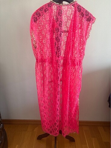 Bronz ten ile giyildiğinde çok şık olur - Görsel 4