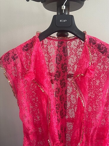 Bronz ten ile giyildiğinde çok şık olur - Görsel 2