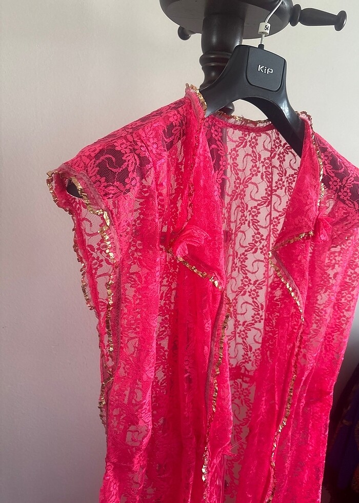 Bronz ten ile giyildiğinde çok şık olur - Görsel 3