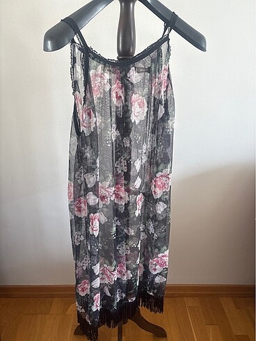 Çiçekli tül pareoyu beyeneceksiniz - Görsel 2