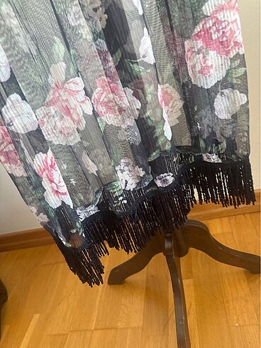 Çiçekli tül pareoyu beyeneceksiniz - Görsel 4