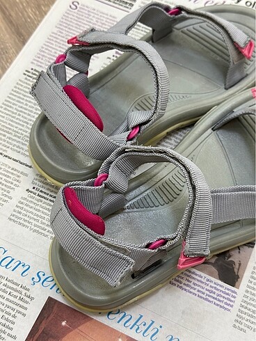 37 Beden gri Renk Spor sandalet