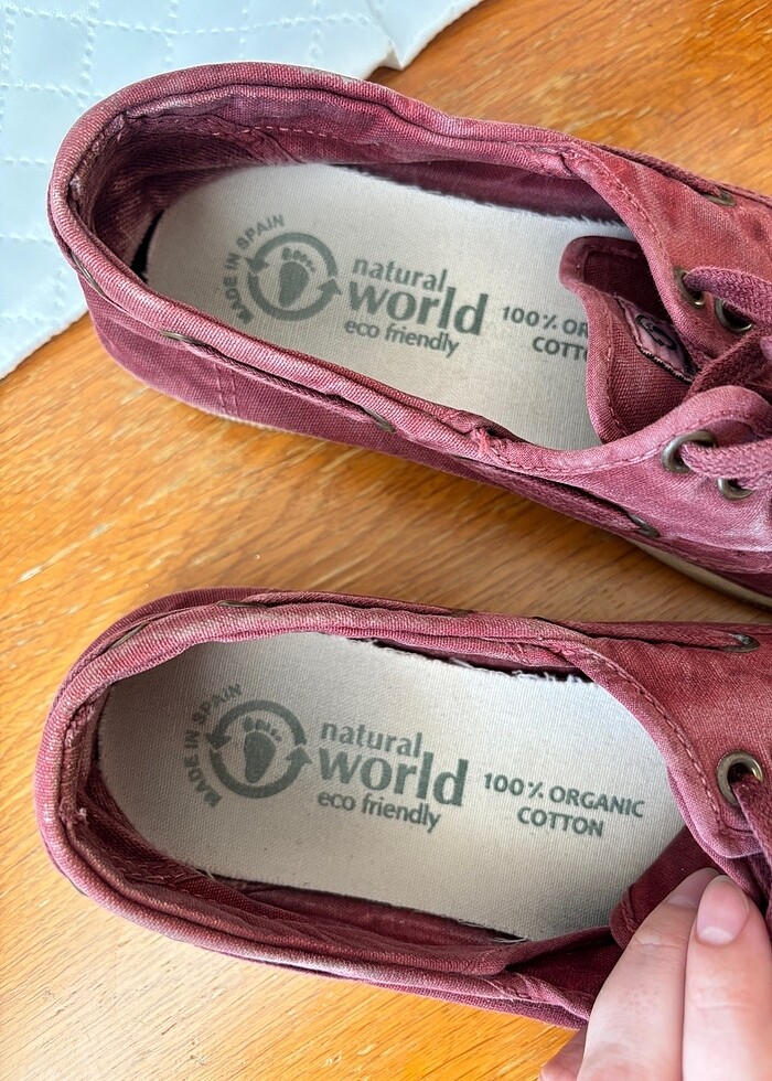 Yumuşak eskitilmiş renkli ayakkabı - Görsel 2