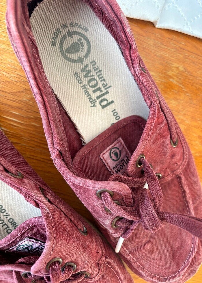 Yumuşak eskitilmiş renkli ayakkabı - Görsel 3