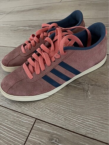 38 Beden Adidas spor ayakkabı