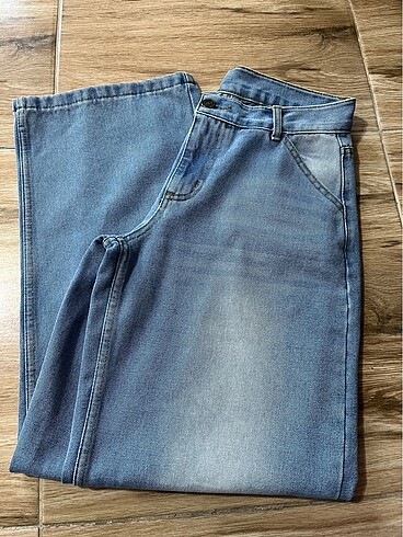 Diğer Baggy pantolon 38-40 uyumlu beden Sıfır üründür!