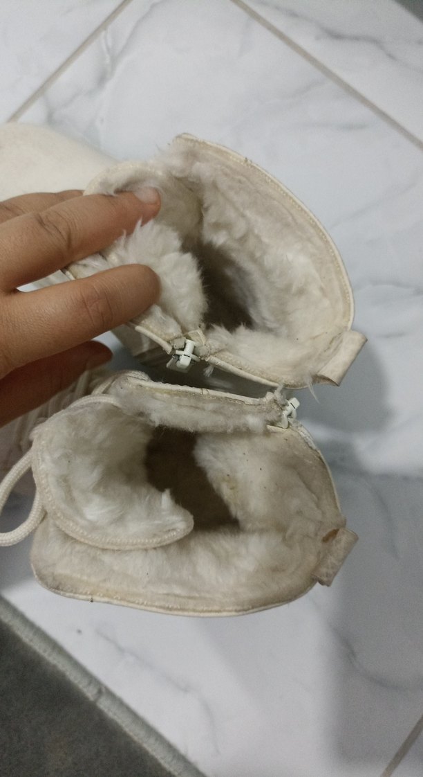 Beyaz Kürklü Deri Kadın Bot - Görsel 5