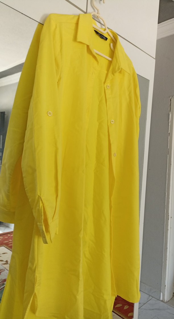 Sarı Düğmeli Uzun Kollu Keten Gömlek - Görsel 4