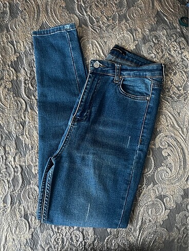 38 Beden mavi Renk Dar paça jean
