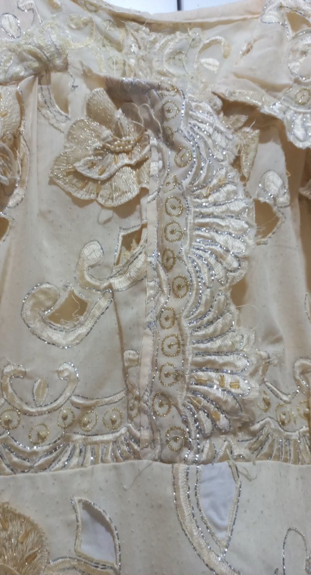 Dantel İşlemeli Bej Vintage Uzun Elbise - Görsel 3