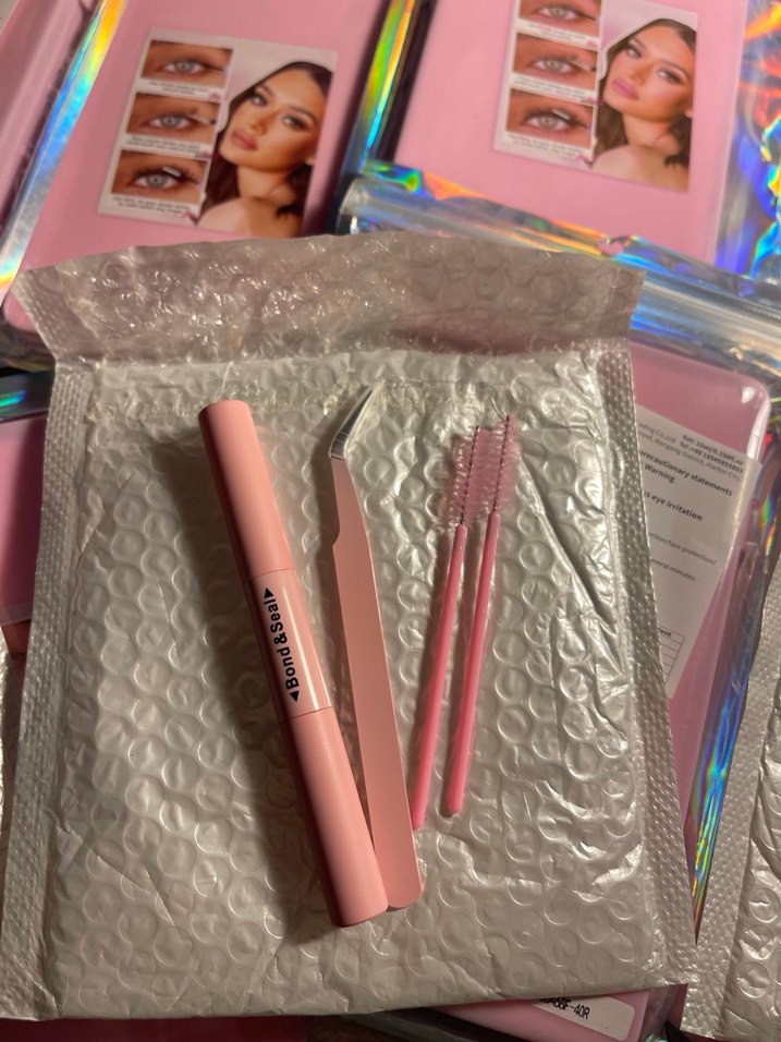 Koyu Pembe Takma Kirpik Seti - Görsel 2