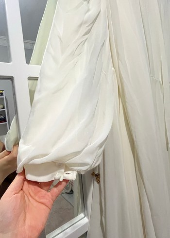 Beyaz Uzun şifon Pilili Elbise - Görsel 3