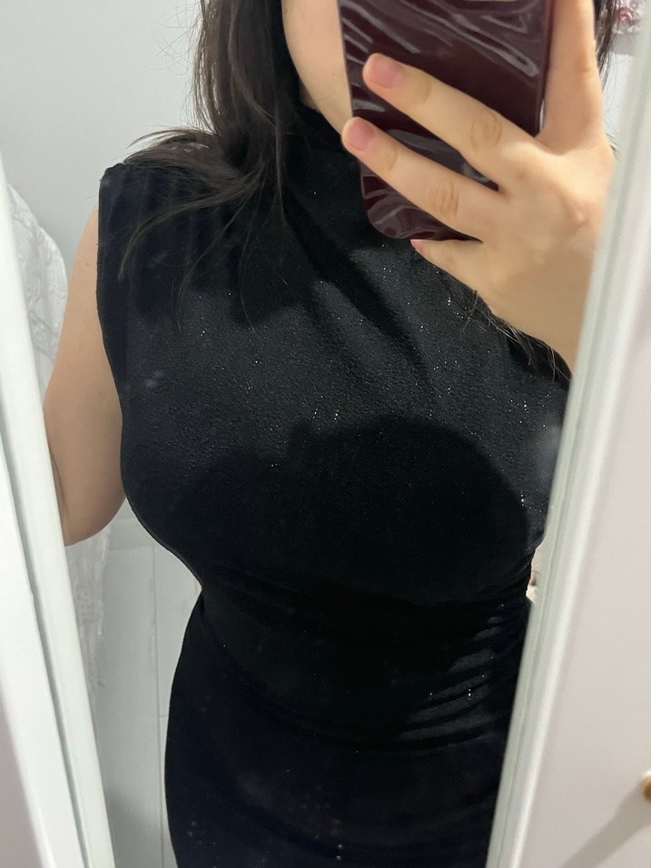 Kolsuz, Drapeli Siyah Uzun Elbise - Görsel 3