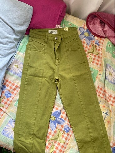 Yeşil pantolon
