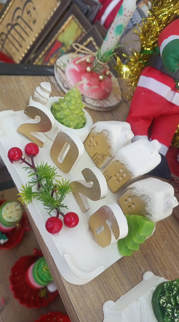 Renkli 2026 Temalı Mum Seti - Görsel 2