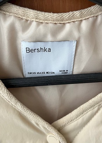 Krem bershka yelek - Görsel 2