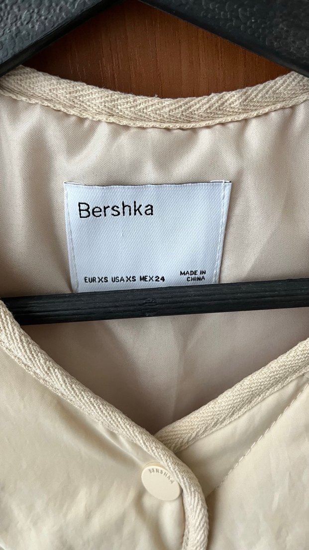 Krem bershka yelek - Görsel 2