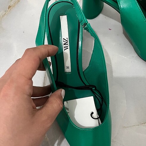 36 Beden Zara yeşil topuklu ayakkabı