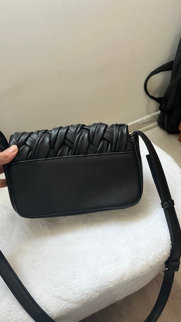 Siyah Deri Örgülü Kadın Çanta - Görsel 3